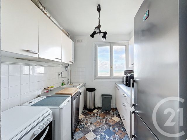 Appartement T2 à vendre - 2 pièces - 52.69 m2 - LANGRUNE SUR MER - 14 - BASSE-NORMANDIE - Century 21 Cjn Immobilier