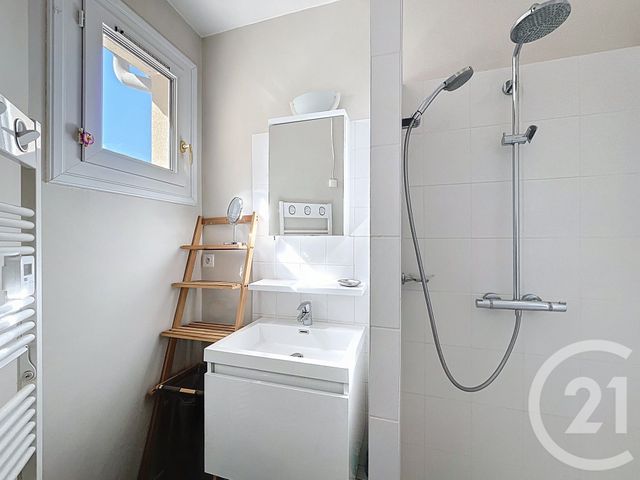 Appartement T2 à vendre - 2 pièces - 52.69 m2 - LANGRUNE SUR MER - 14 - BASSE-NORMANDIE - Century 21 Cjn Immobilier