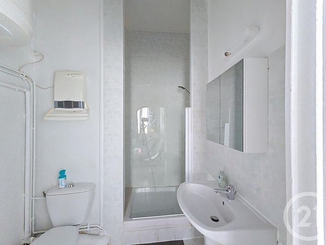 Afficher la photo en grand Appartement Studio à vendre - 1 pièce - 23.68 m2 - BERNIERES SUR MER - 14 - BASSE-NORMANDIE - Century 21 Cjn Immobilier
