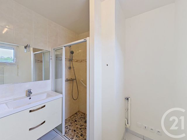 Appartement F3 à vendre - 3 pièces - 61.51 m2 - DOUVRES LA DELIVRANDE - 14 - BASSE-NORMANDIE - Century 21 Cjn Immobilier