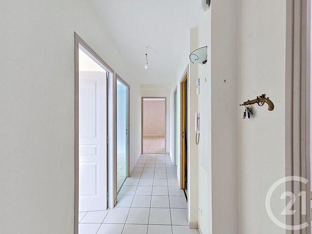 Appartement F3 à vendre - 3 pièces - 61.51 m2 - DOUVRES LA DELIVRANDE - 14 - BASSE-NORMANDIE - Century 21 Cjn Immobilier