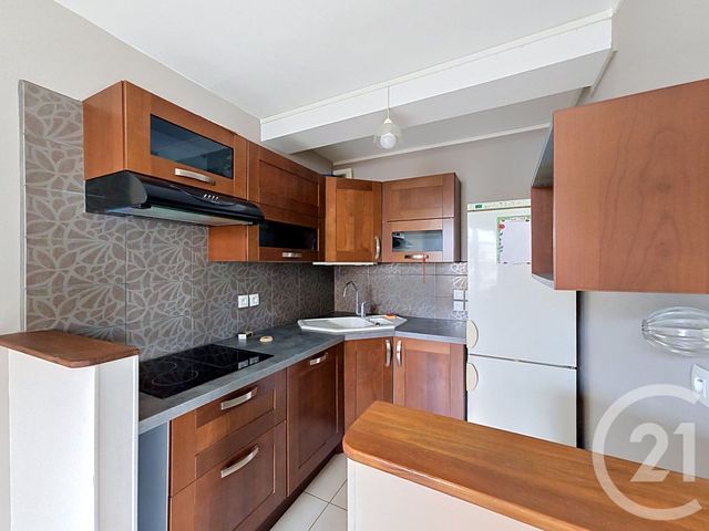 Appartement F3 à vendre - 3 pièces - 61.51 m2 - DOUVRES LA DELIVRANDE - 14 - BASSE-NORMANDIE - Century 21 Cjn Immobilier