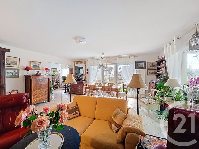 Appartement F3 à vendre - 3 pièces - 93.09 m2 - DOUVRES LA DELIVRANDE - 14 - BASSE-NORMANDIE - Century 21 Cjn Immobilier